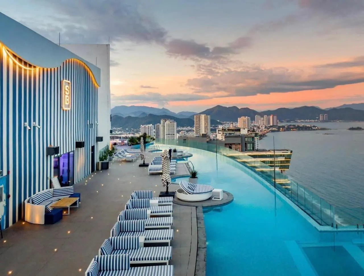 L'Apartment And Signature Nha Trang Tours - Muong Thanh Luxury Khanh Hoa 0*,  Vietname